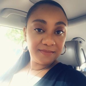 Meet your Posher, Katina